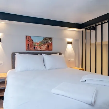 Aparthotel The Yk