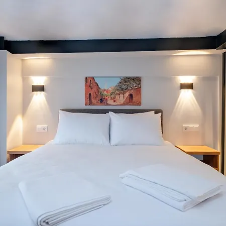 Aparthotel The Yk *
