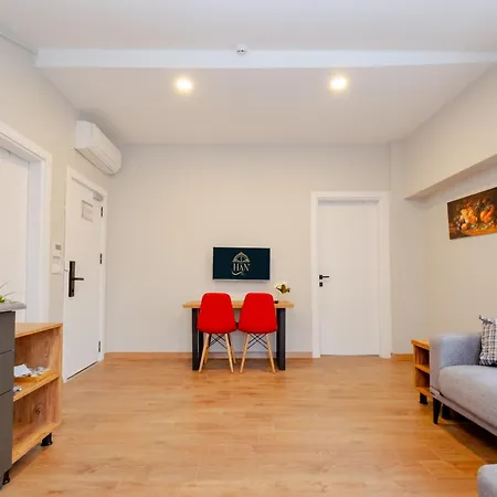 Aparthotel The Yk