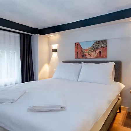 The Yk Aparthotel *