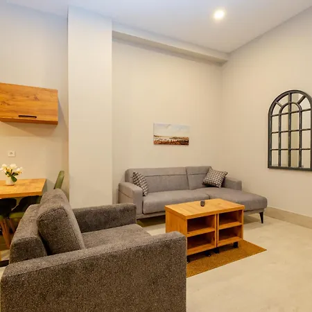 The Yk Aparthotel *