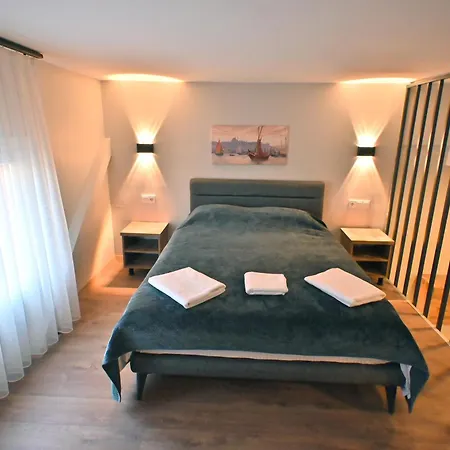 Aparthotel The Yk *
