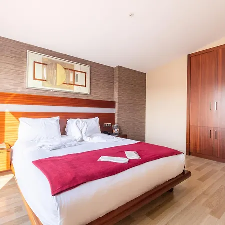 Clover Sisli Hotel