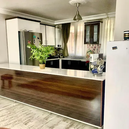 Forest Villa-2 , 6 Minutes From The Airport *