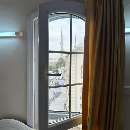 Bueyueksehzade Hotel 3*