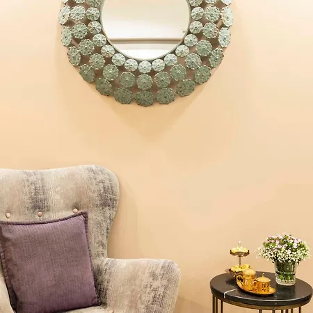 Hotel Raymond Old City 4*