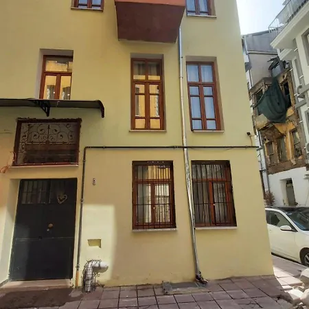 Fevzi Pasa & Bed & Breakfast *