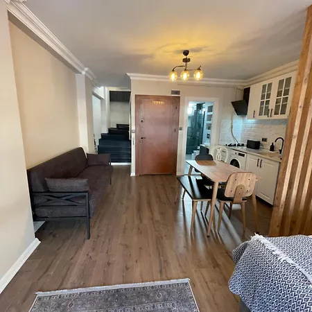 Golden Arrow Deluex Dublex Apartment