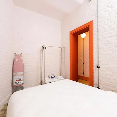 Penelope's Loft - Just Renovated 5br In Centre Istanbul
