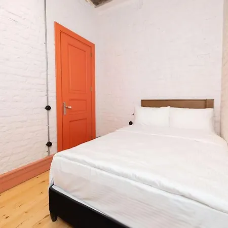 Apartment Penelope's Loft - Just Renovated 5br In Centre Istanbul