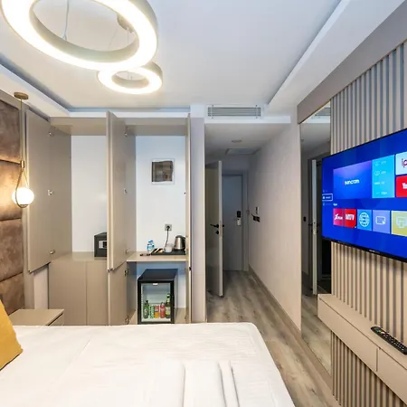 Massimo Hotel 3*