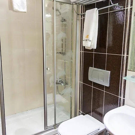 Grand Rosa Hotel 2*