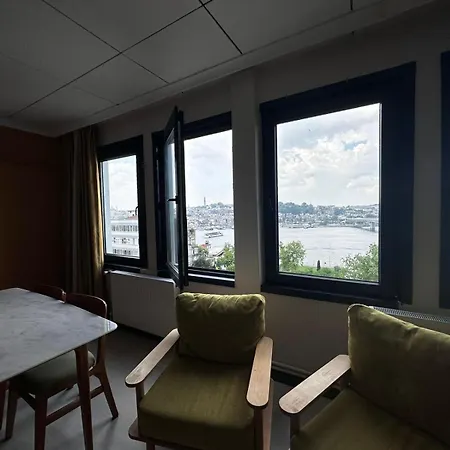Karakoey Ultra Luxury Penthouse, 4br,sea View * Istanbul