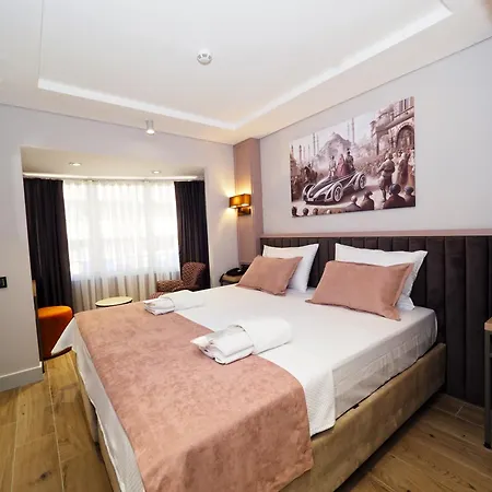 Premium Old Hotel