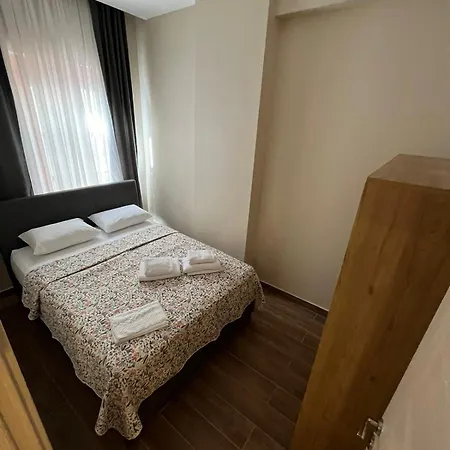 Hotel Majestik *