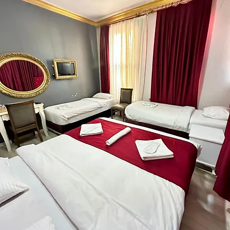 Old Family Hotel 2*
