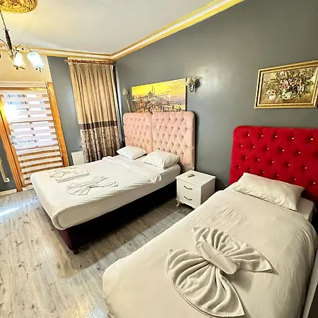 Old Family Hotel