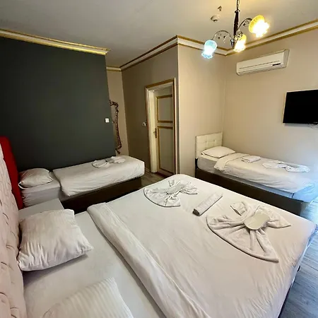 Old Family Hotel