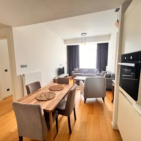 Apartment G Tower At Divan Near To Mimar Sinan Metro Station Istanbul