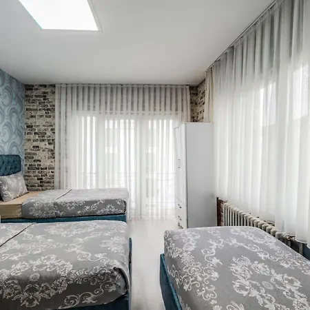 Aparthotel Palas Apartments *