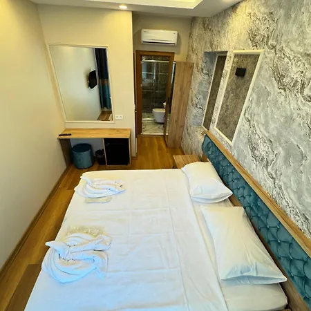 Hotel Riverside