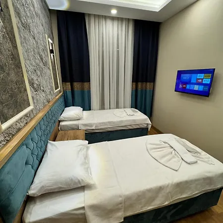 Riverside Hotel 3*