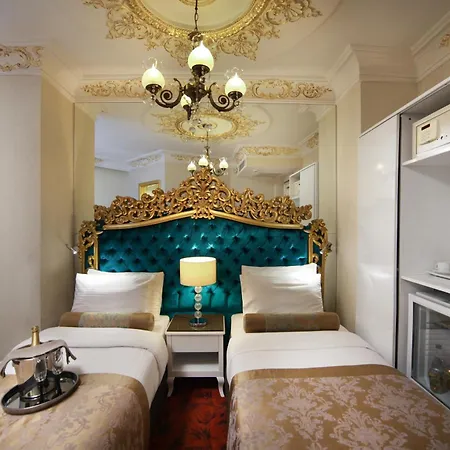 White Monarch Hotel 4*