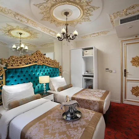 Hotel White Monarch