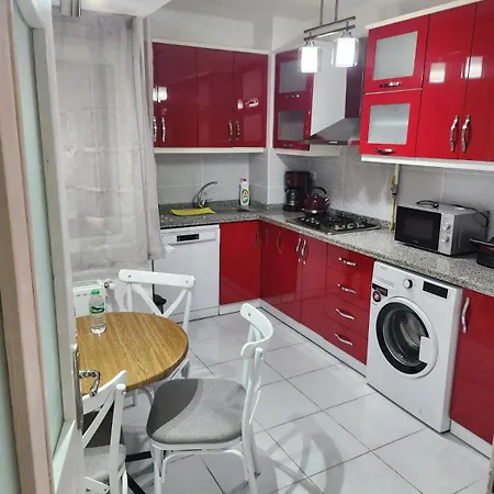 Apartment Kadikoy Merkezi Konumda *