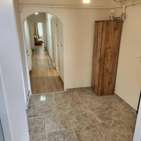 Apartment Kadikoy Merkezi Konumda *