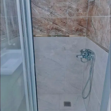 Апарт-отель Life Hotel& Breakfast