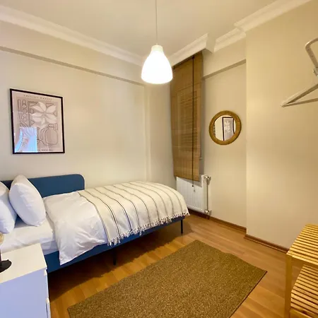 Apartment Spacious & Center 3 Bedroom Flat - No2 Istanbul