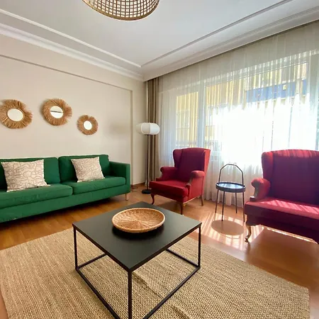 Spacious & Center 3 Bedroom Flat - No2 * Istanbul