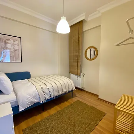 Spacious & Center 3 Bedroom Flat - No2 Apartment Istanbul