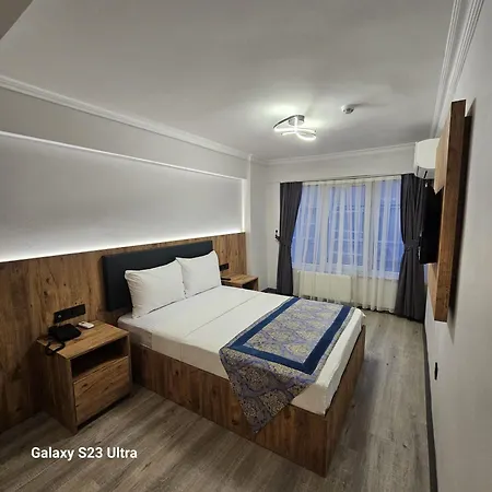 Sirkeci Point 3*