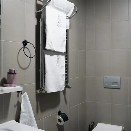 Eclipse Hotel *