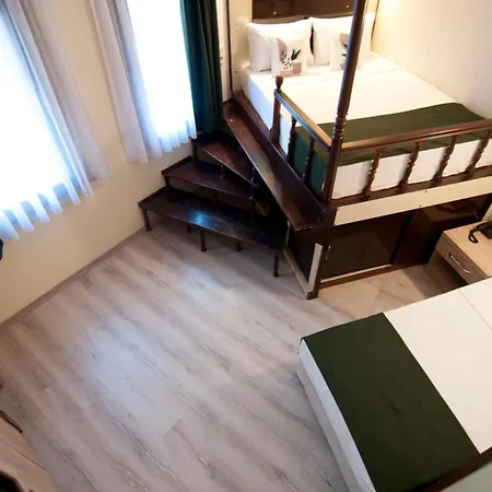 Artefes Old City 4*
