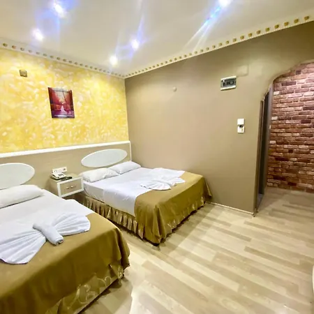 Hotel Grand Oral 3*