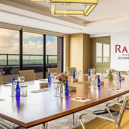 Ramada Plaza By Wyndham Tekstilkent 5*