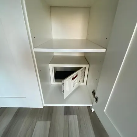 Hub Flats 4*