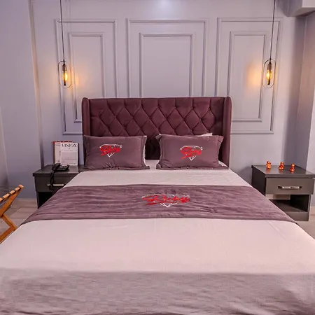 Ruby Hotel