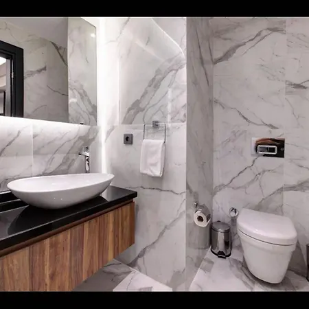 In - Luxury * Istanbul