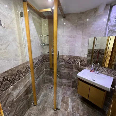 Rodin Aparthotel *
