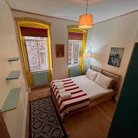 Rodin Aparthotel *