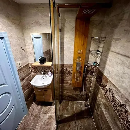 Rodin Aparthotel *