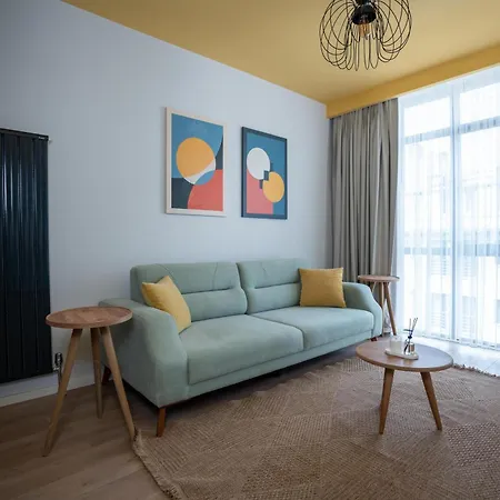Bird Nest Aparthotel *