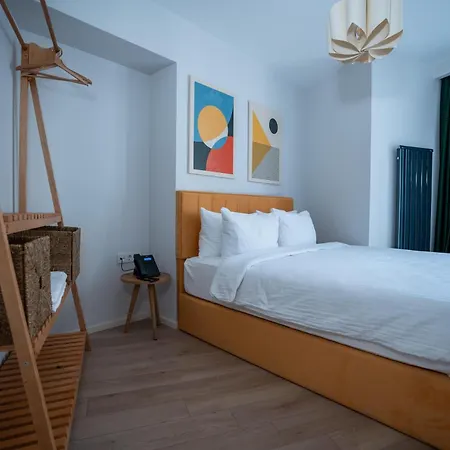 Bird Nest Aparthotel *