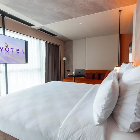 Novotel Bomonti Hotel *