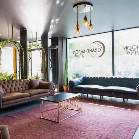 Grand Moon Otel *