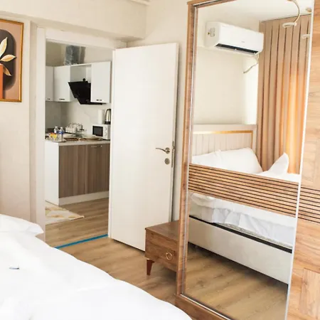 Two Bedroom King Th30 Apartment *